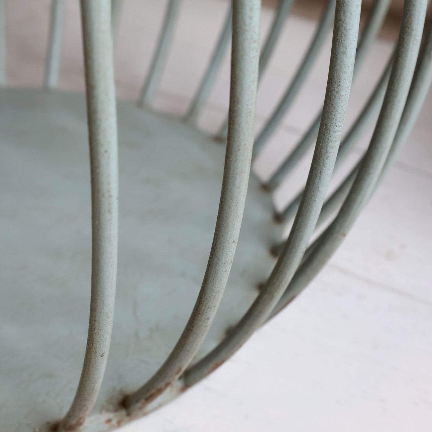 Chic Antique – Soffbord Set om 2 i Järn & Cypressträ (Vintage)