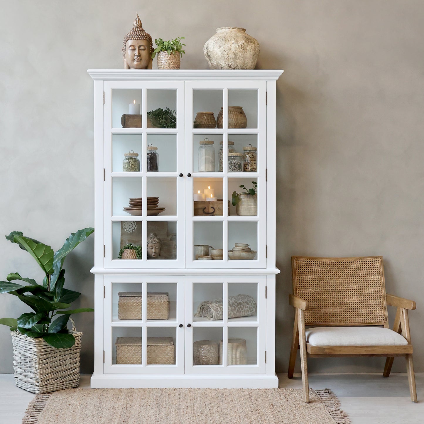 Marseille Vitrinskåp – 4 Dörrar & Hyllor (Chic Antique)