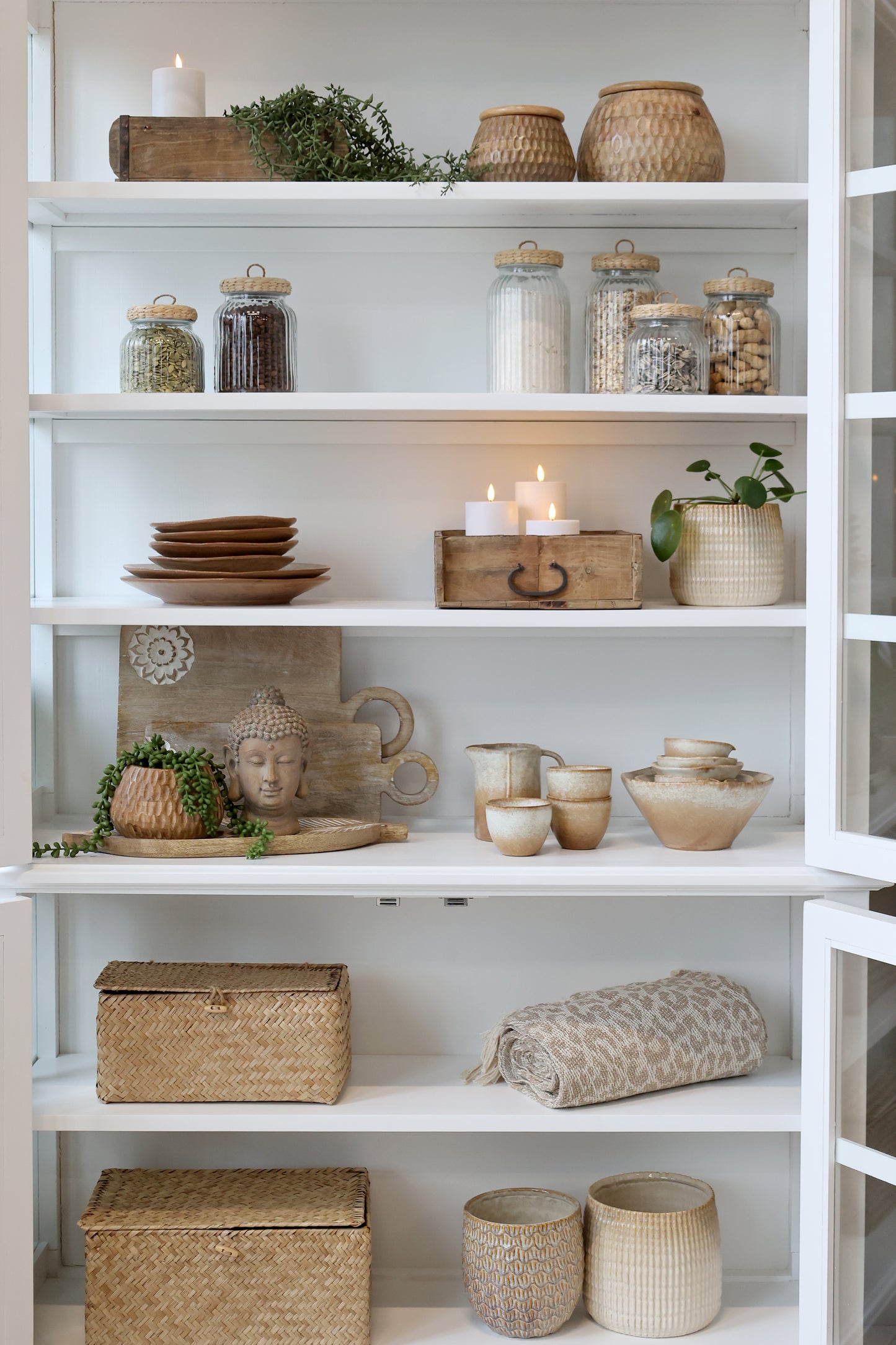 Marseille Vitrinskåp – 4 Dörrar & Hyllor (Chic Antique)