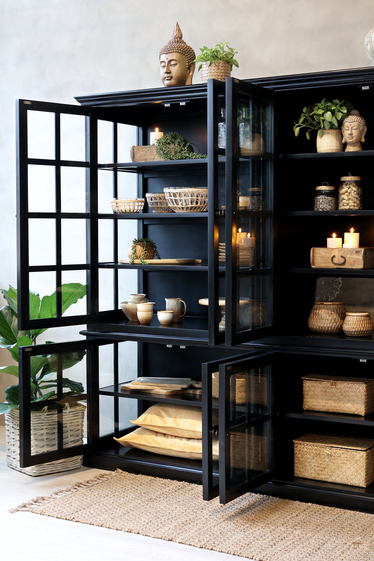 Marseille Vitrinskåp – 8 Dörrar & Hyllor (Chic Antique)