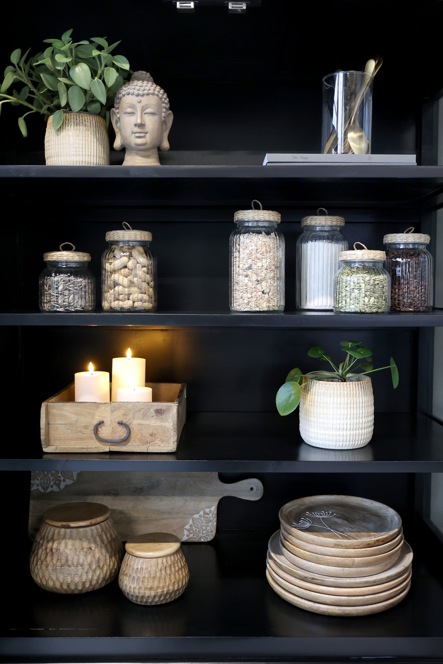 Marseille Vitrinskåp – 8 Dörrar & Hyllor (Chic Antique)