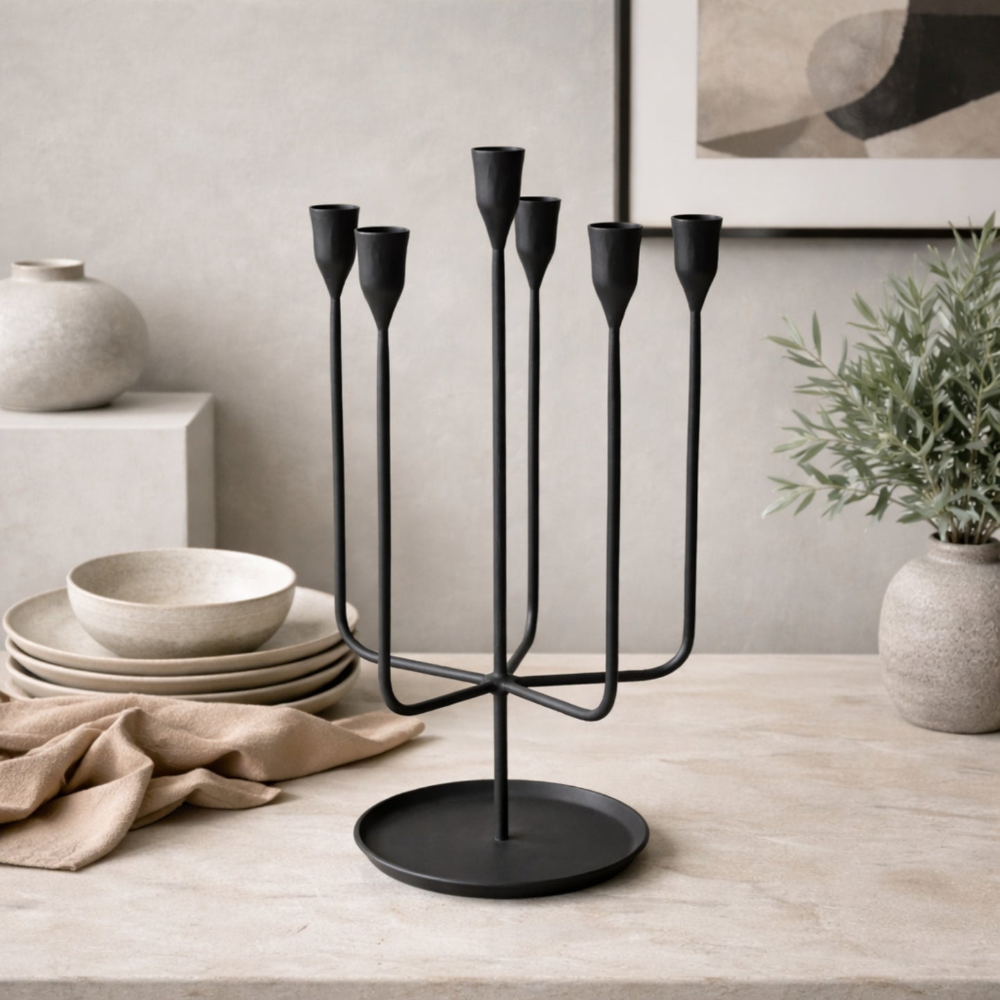 Skulptural Ljusstake med 6 Hållare i Svart Järn