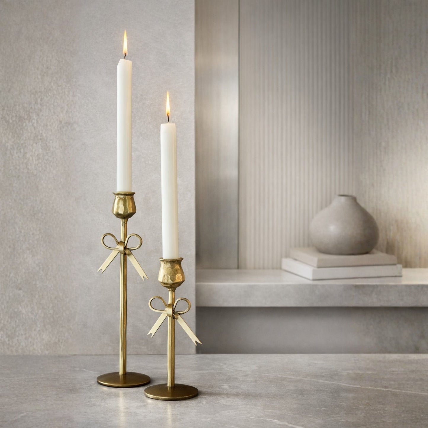 Ljusstakar i Mässingsfärg - Skulptural design i 2 delar | Francis