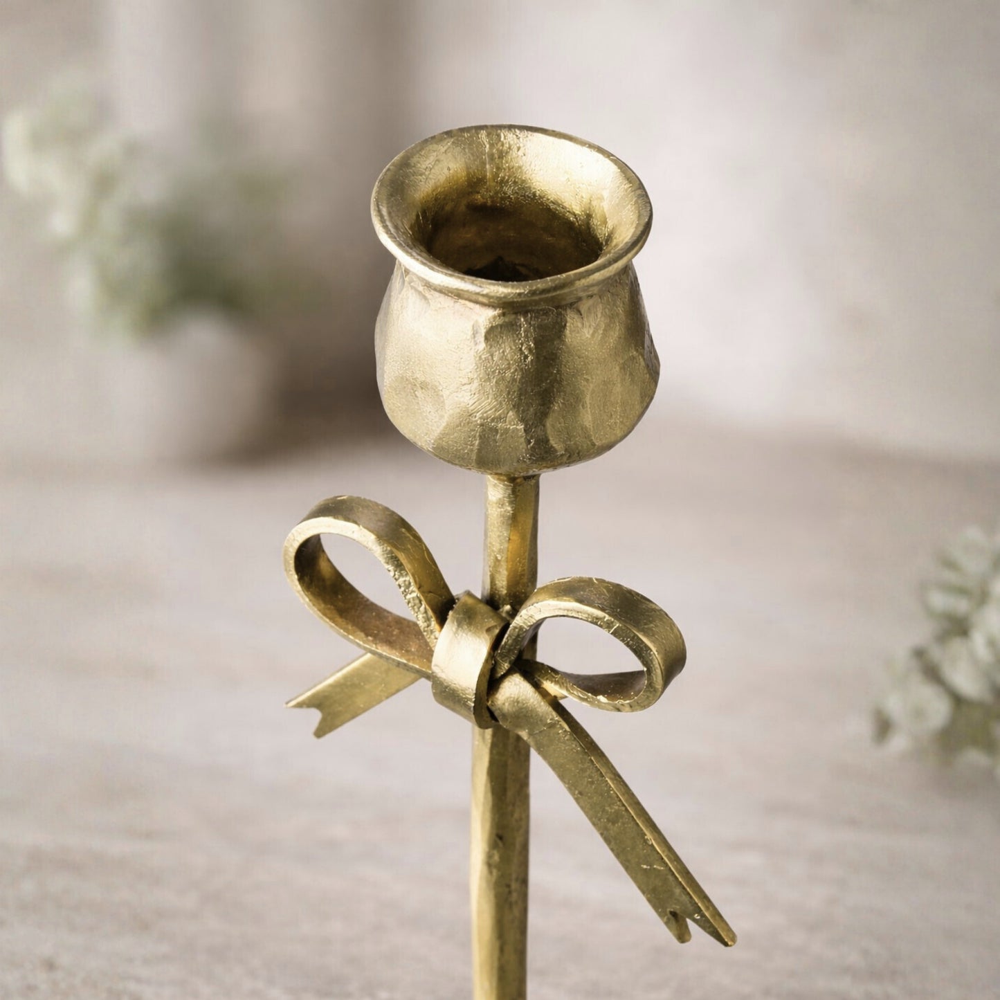 Ljusstakar i Mässingsfärg - Skulptural design i 2 delar | Francis