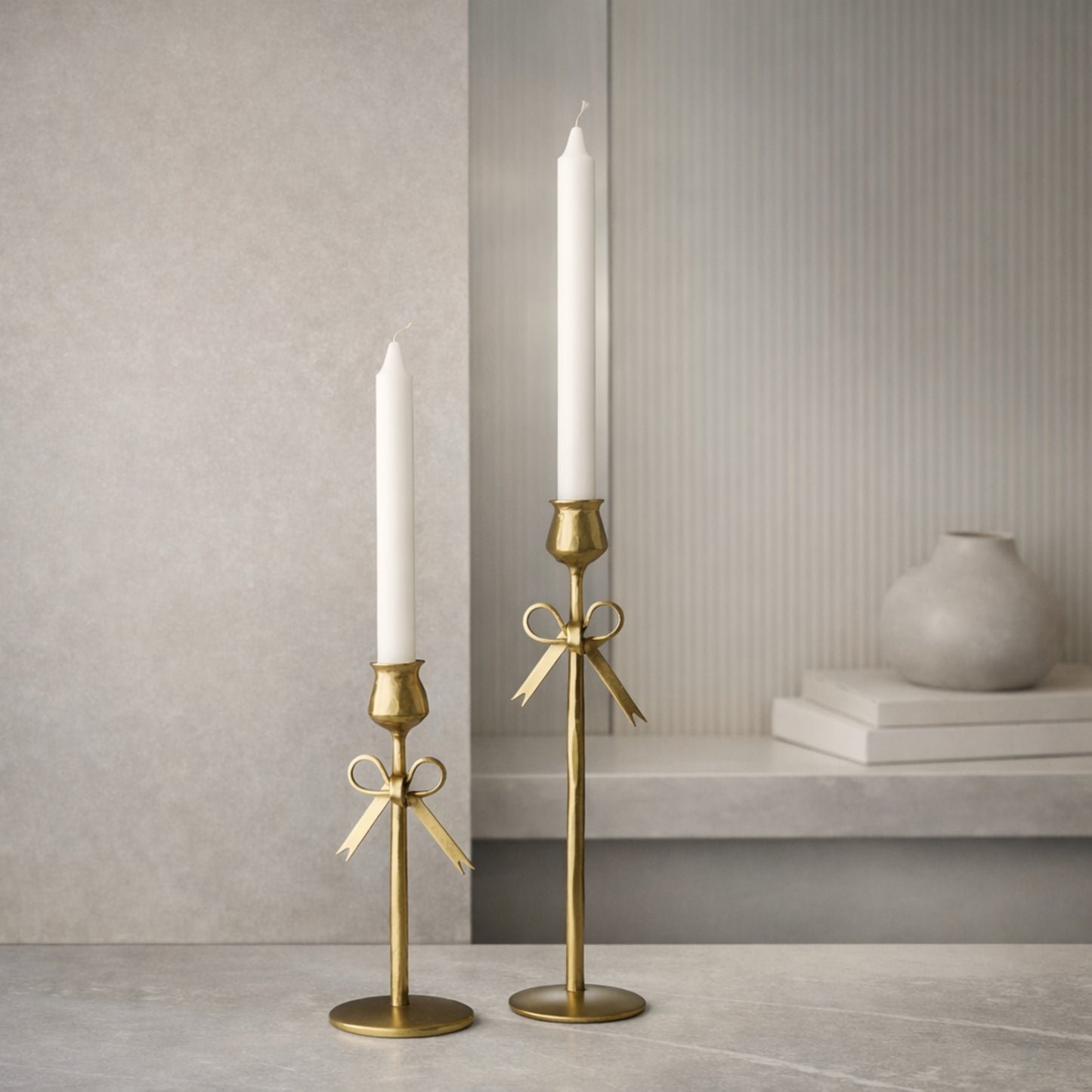 Ljusstakar i Mässingsfärg - Skulptural design i 2 delar | Francis