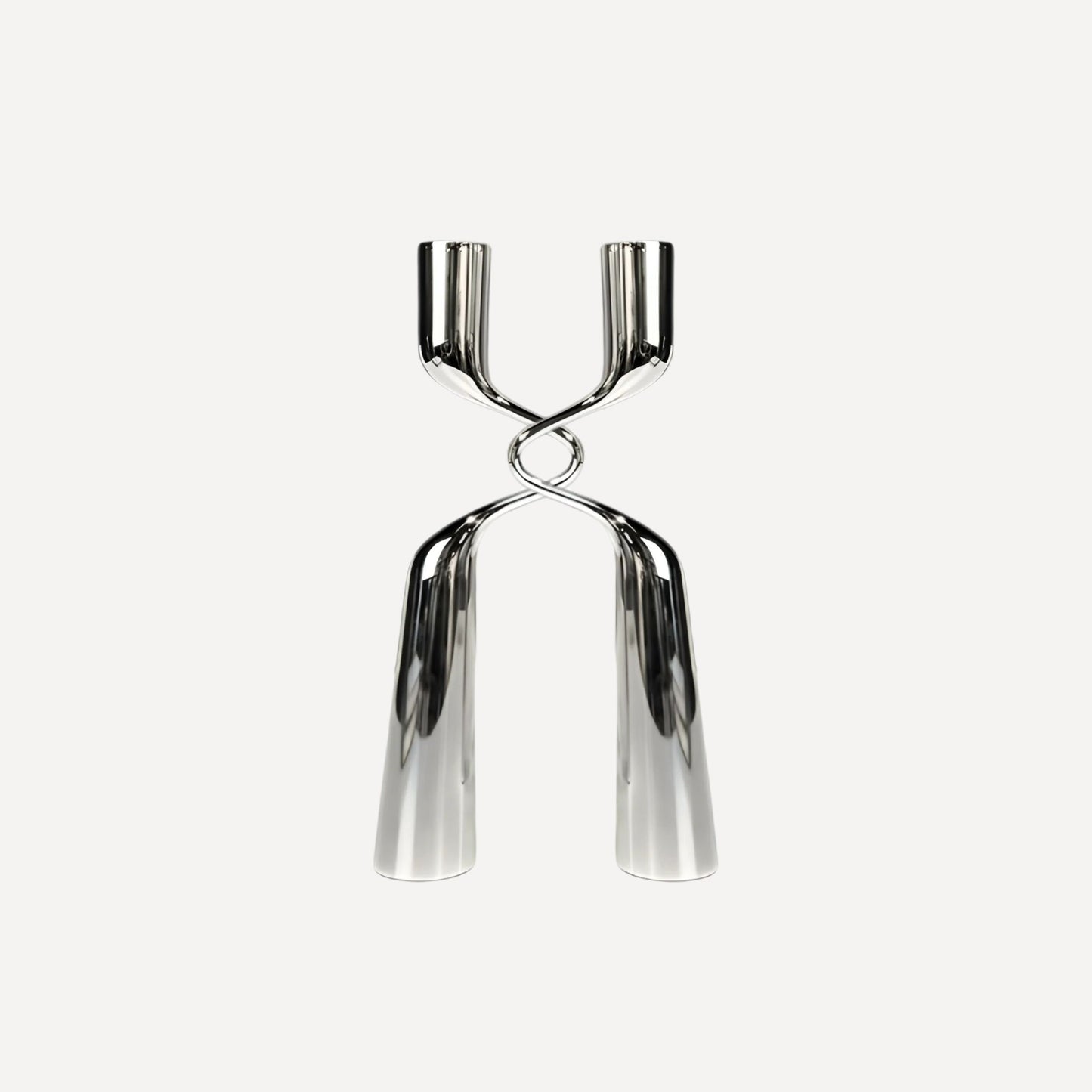 Ljusstake polerad metall 2 – Skulptural design