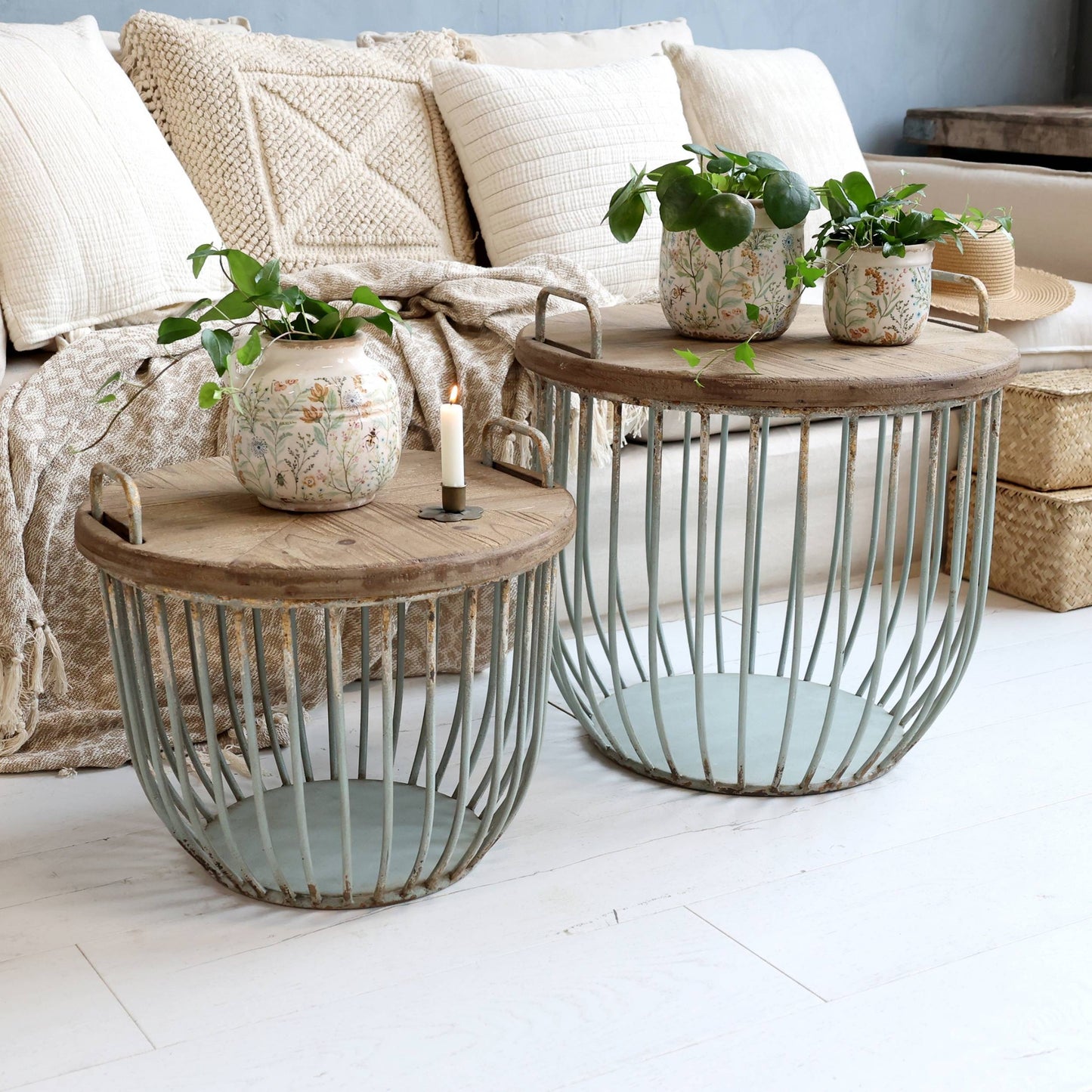 Chic Antique – Soffbord Set om 2 i Järn & Cypressträ (Vintage)