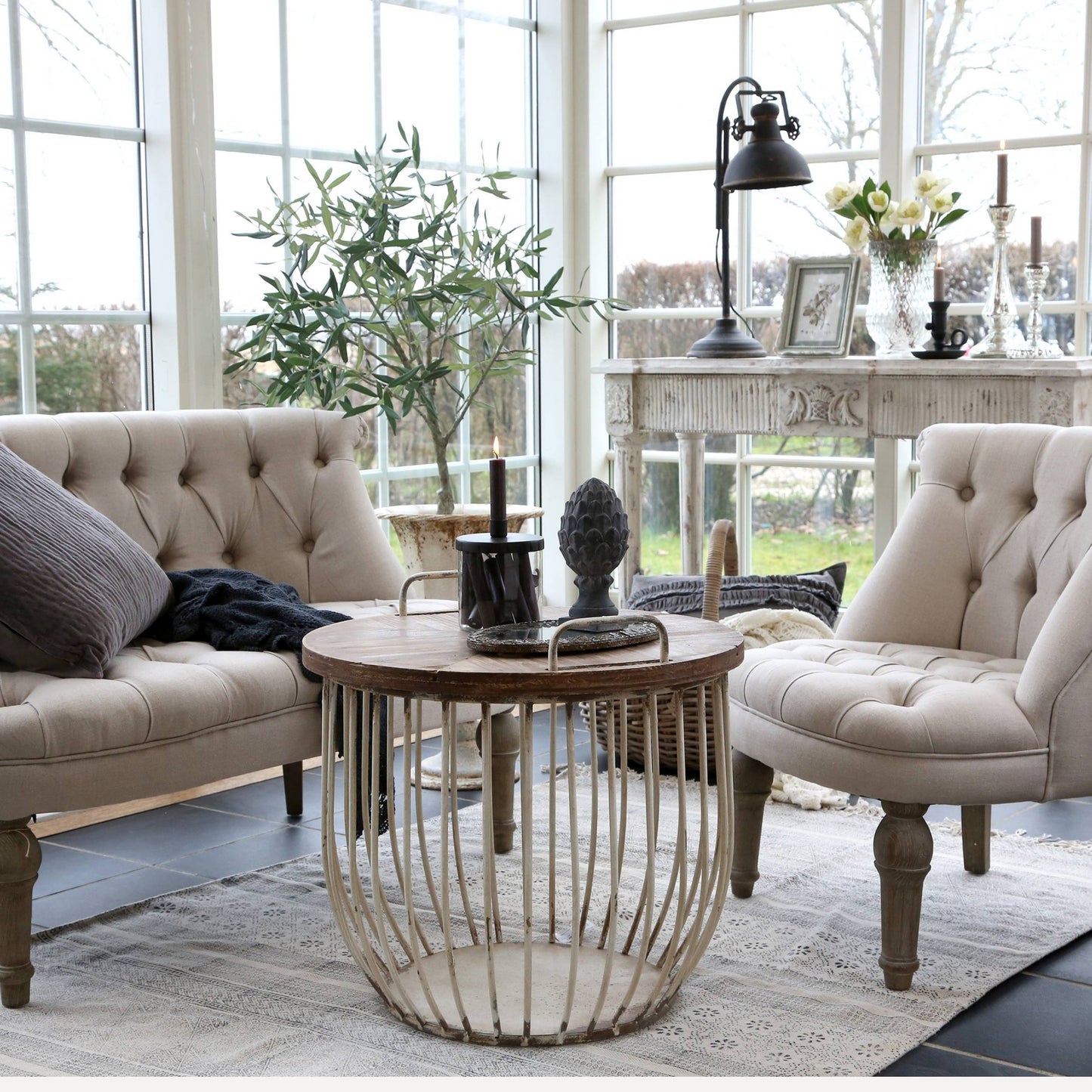 Chic Antique – Soffbord Set om 2 i Järn & Cypressträ (Vintage)