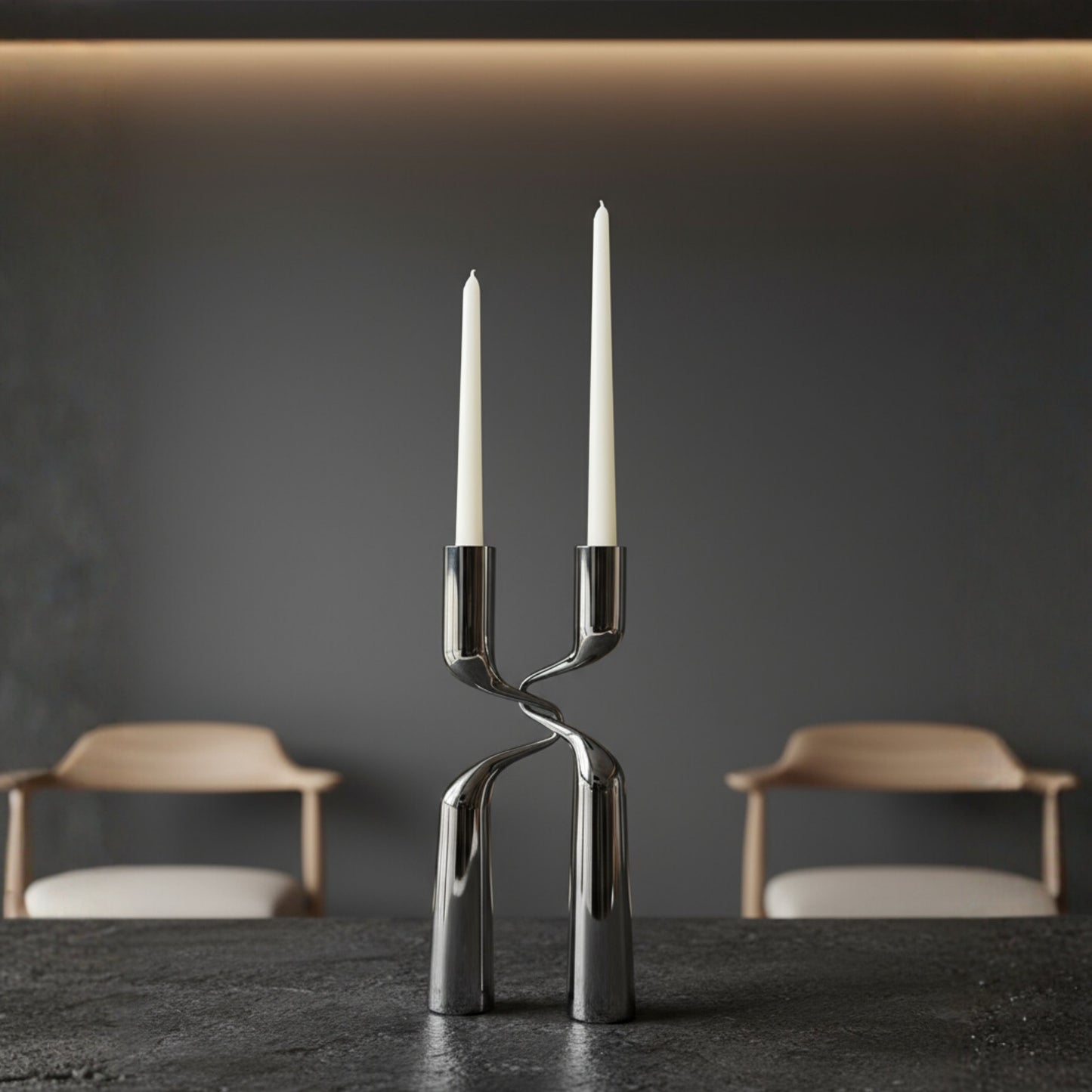 Ljusstake polerad metall 2 – Skulptural design 30x14cm